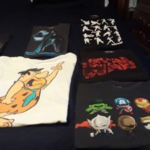 Graphic/character tshirts